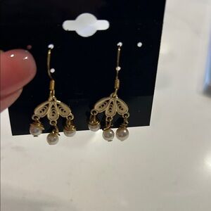 Elegant Gold and Pearls Dangle Earring’s